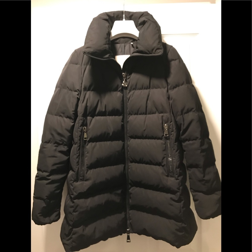 Women’s MONCLER Jacket (NORME AFOR G32-003)
